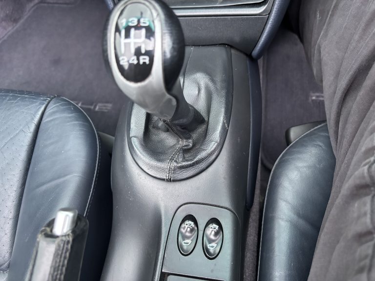 2002 Porsche Boxster 2.7 Manual 986